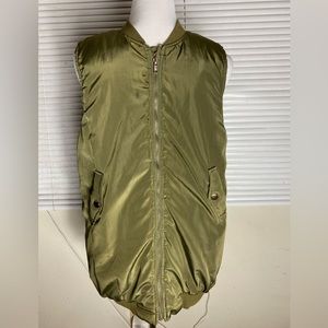 Sans Souci green vest mens small women’s medium